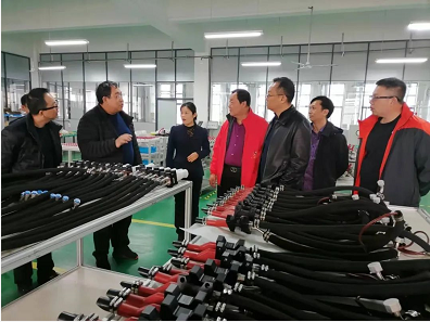 寧波市山西商會(huì)會(huì)長帶隊(duì)深入企業(yè)，助力企業(yè)統(tǒng)籌用工——商會(huì)下屬人力資源公司走進(jìn)寧波國創(chuàng)機(jī)車裝備通訊設(shè)備銷售有限公司
